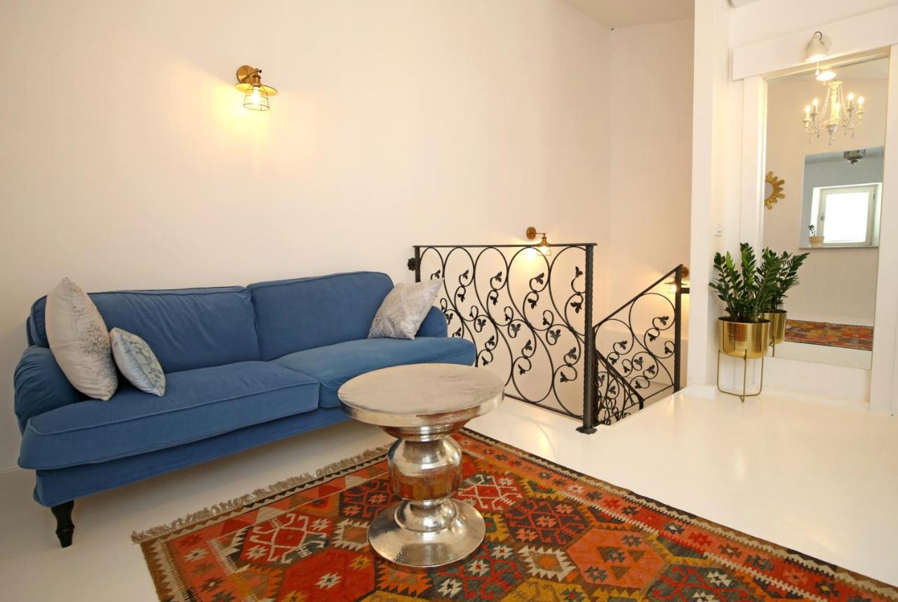 Swan City Apartment & Room Шибеник Экстерьер фото